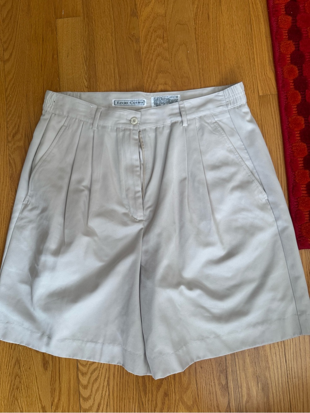 Vintage Izod Women's Pleated Shorts